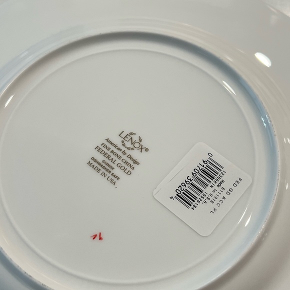 NEW Lenox Federal Gold 9" Accent Plate - Picture 5 of 5